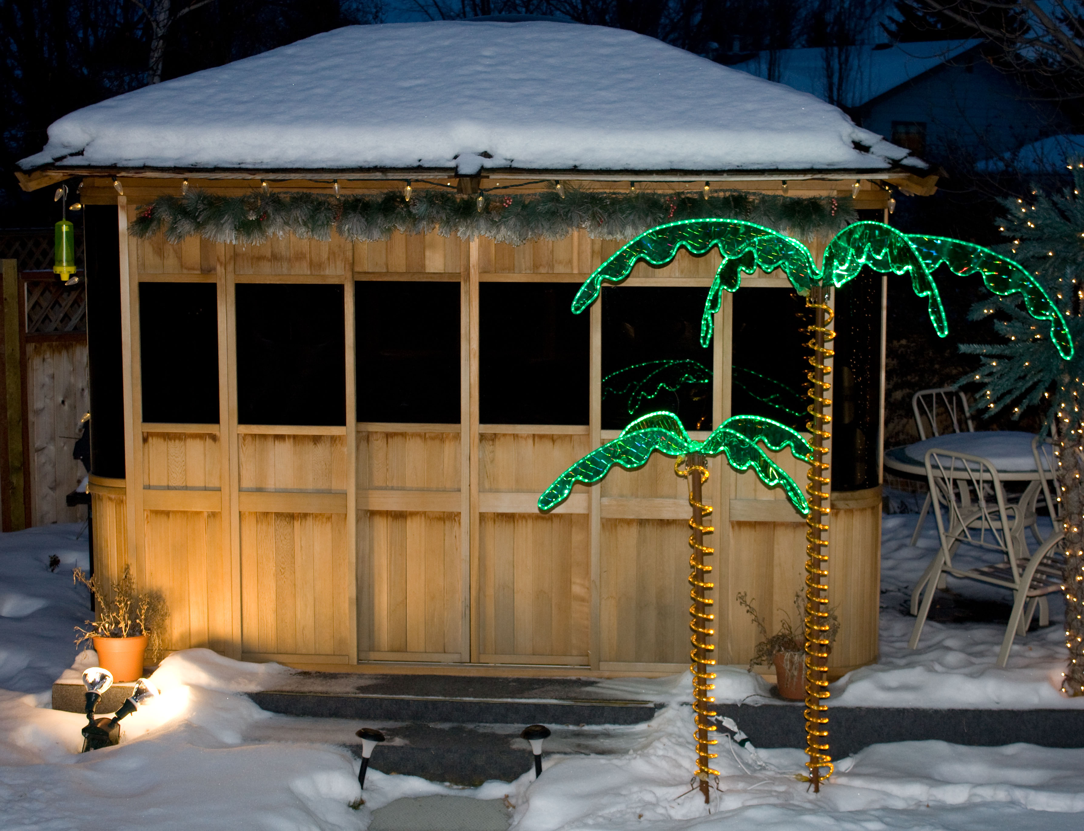 LED Ropelight Palm Tree 7' Indoor and Outdoor Lighting